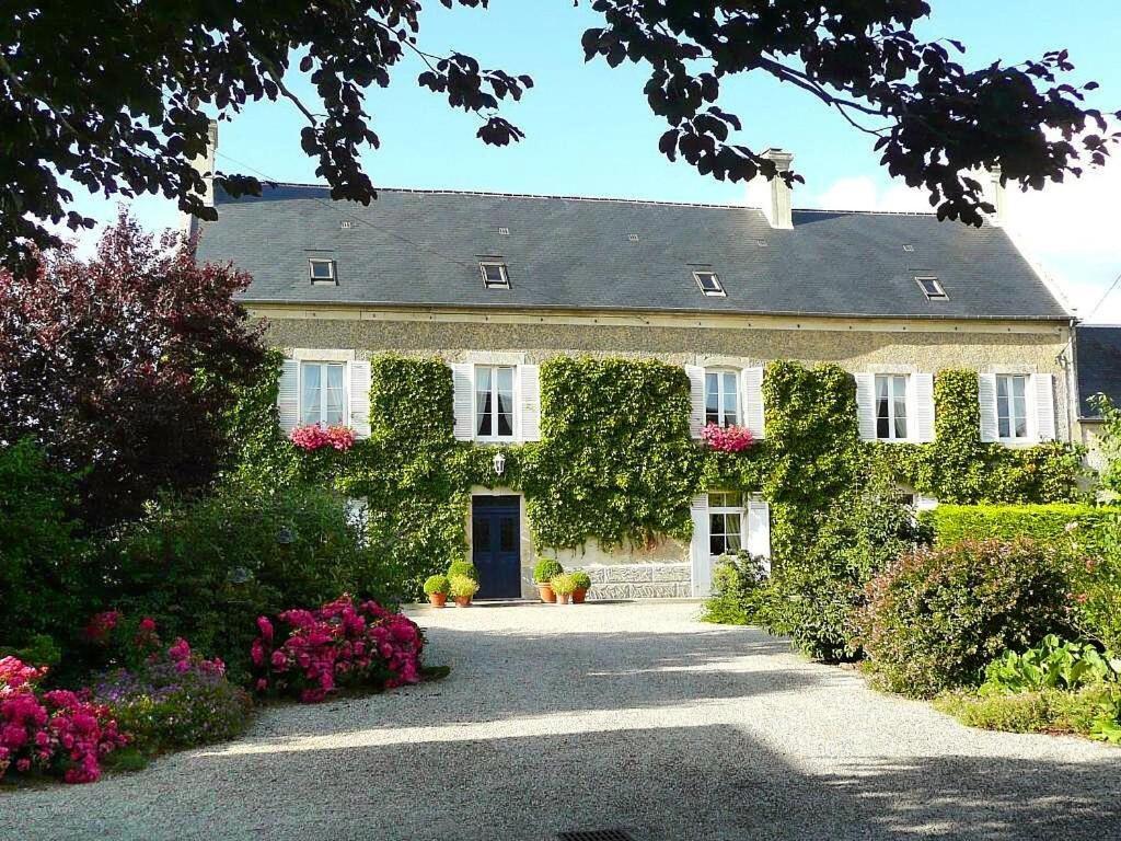 Roulage Ferme 18Eme Normandie Plage Longueville  Exterior foto