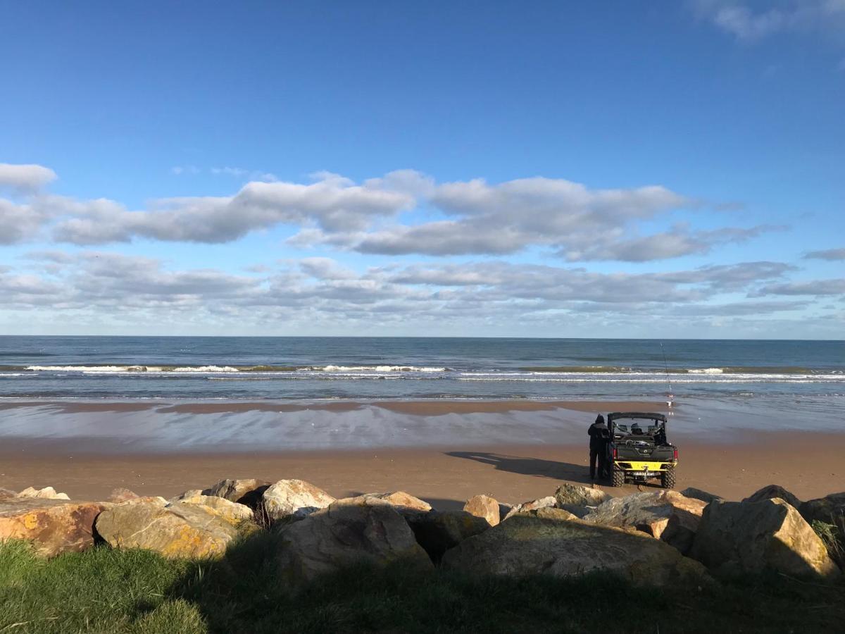 Roulage Ferme 18Eme Normandie Plage Longueville  Exterior foto