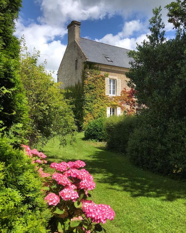 Roulage Ferme 18Eme Normandie Plage Longueville  Exterior foto